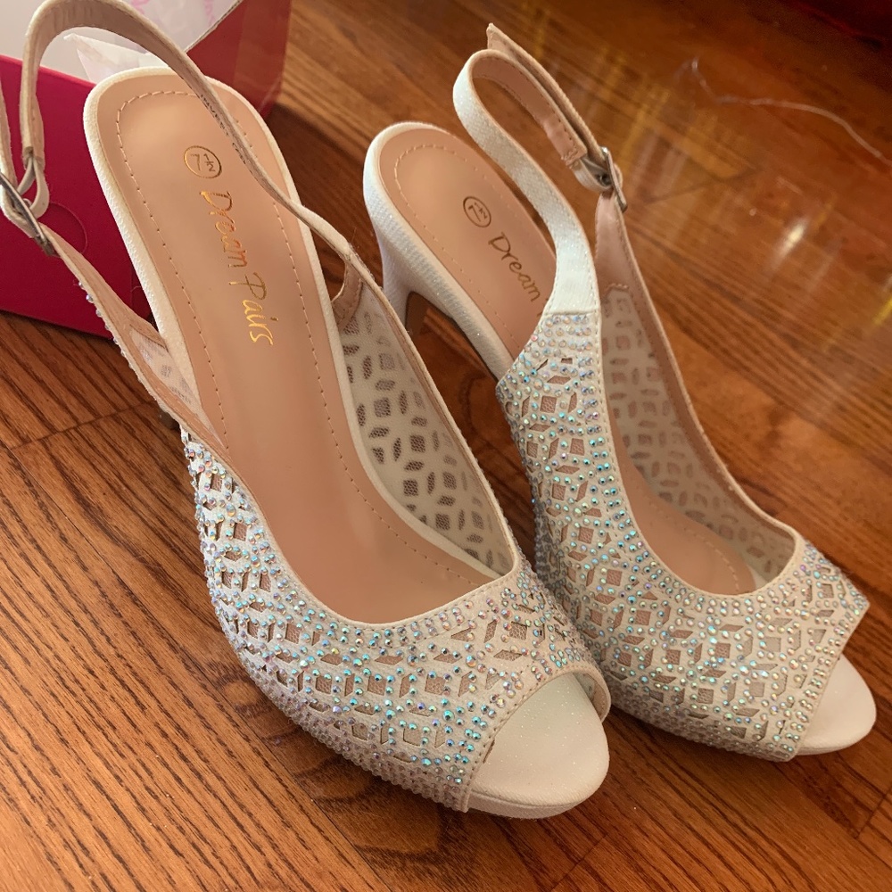 White & glitter high heel shoes